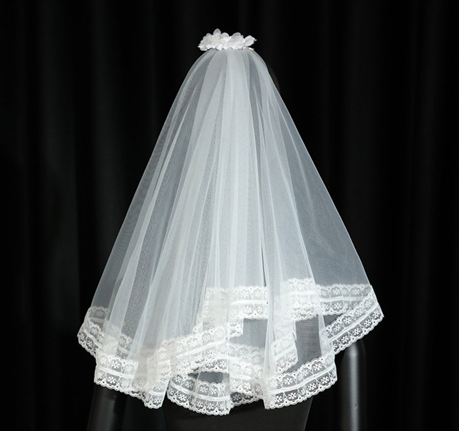 White Bride Lace Veil.