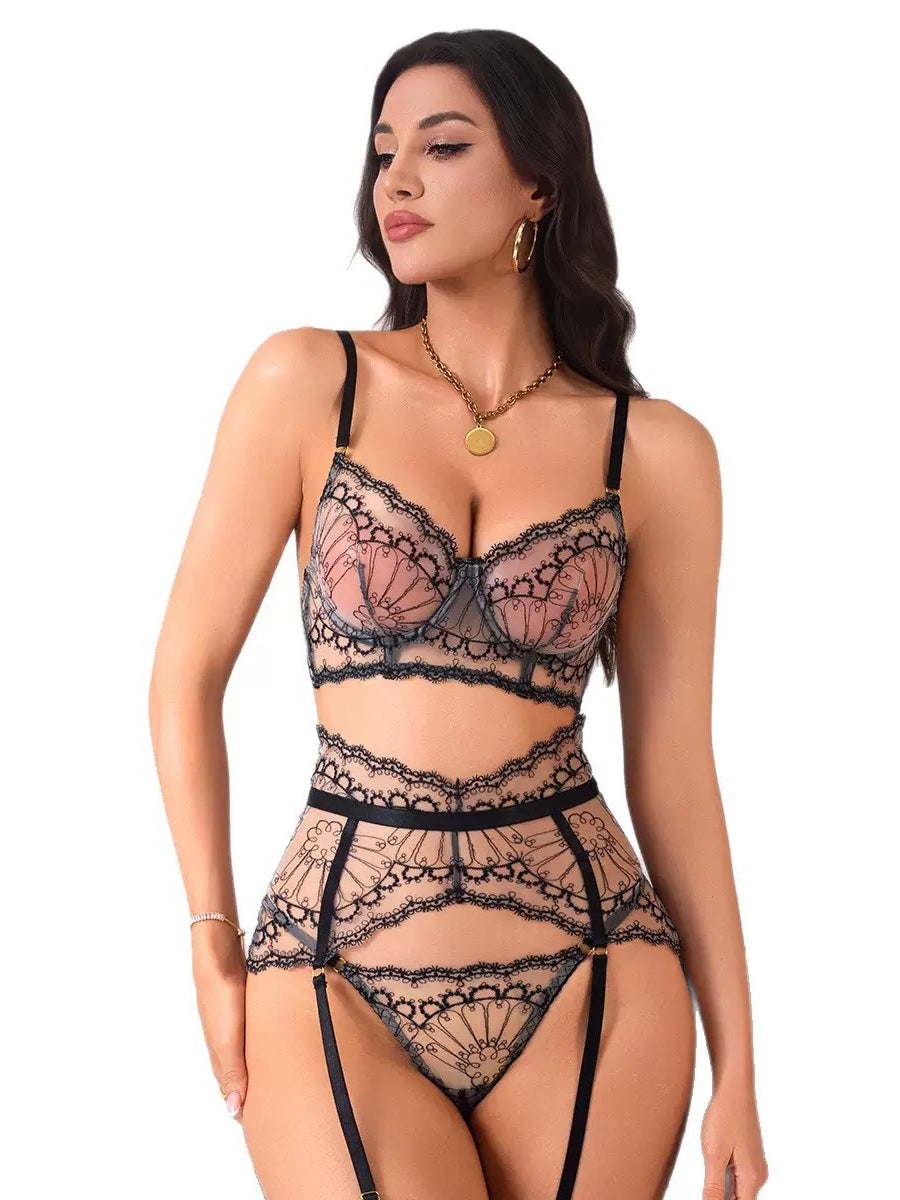 Costume Inspire Women's 3-Piece Floral Embroidery Lingerie Set